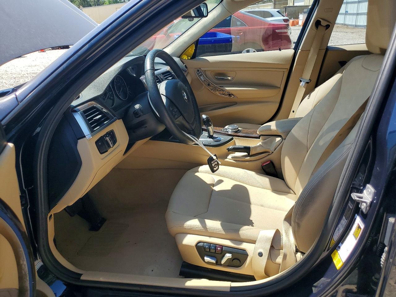 2016 BMW 320