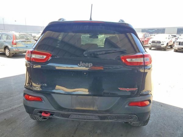 2015 JEEP CHEROKEE TRAILHAWK 4X4