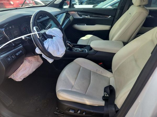 2023 CADILLAC XT6 Sport