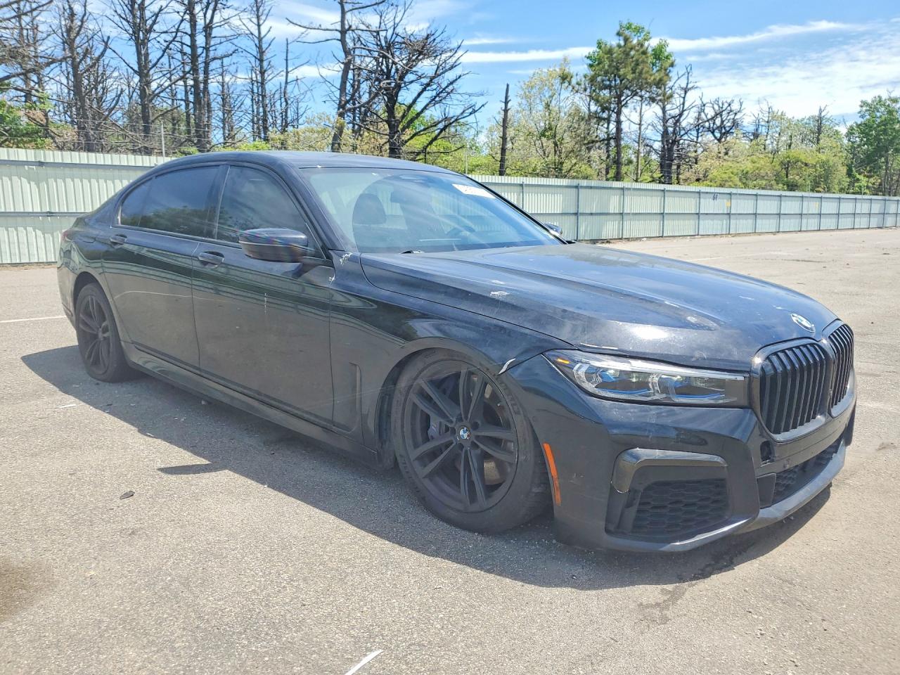 2020 BMW 750