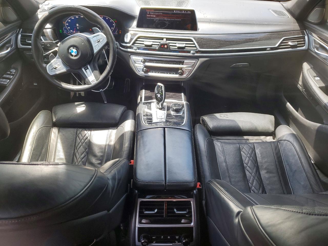 2020 BMW 750