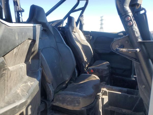 2025 POLARIS RZR