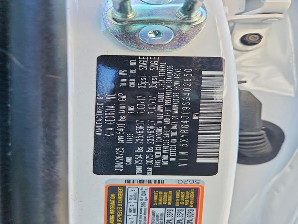 2025 KIA SORENTO