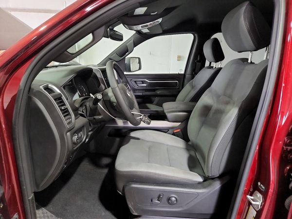 2025 RAM 1500 Big Horn/Lonestar