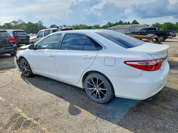 2017 TOYOTA CAMRY