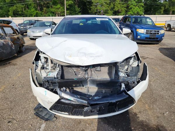 2017 TOYOTA CAMRY