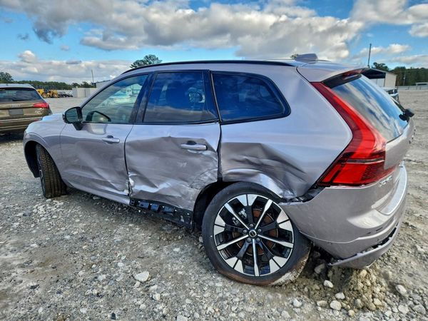 2026 VOLVO XC60 Plus Dark — DSRA