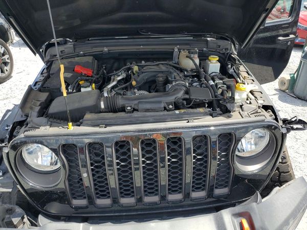 2023 JEEP GLADIATOR Mojave — Engine bay