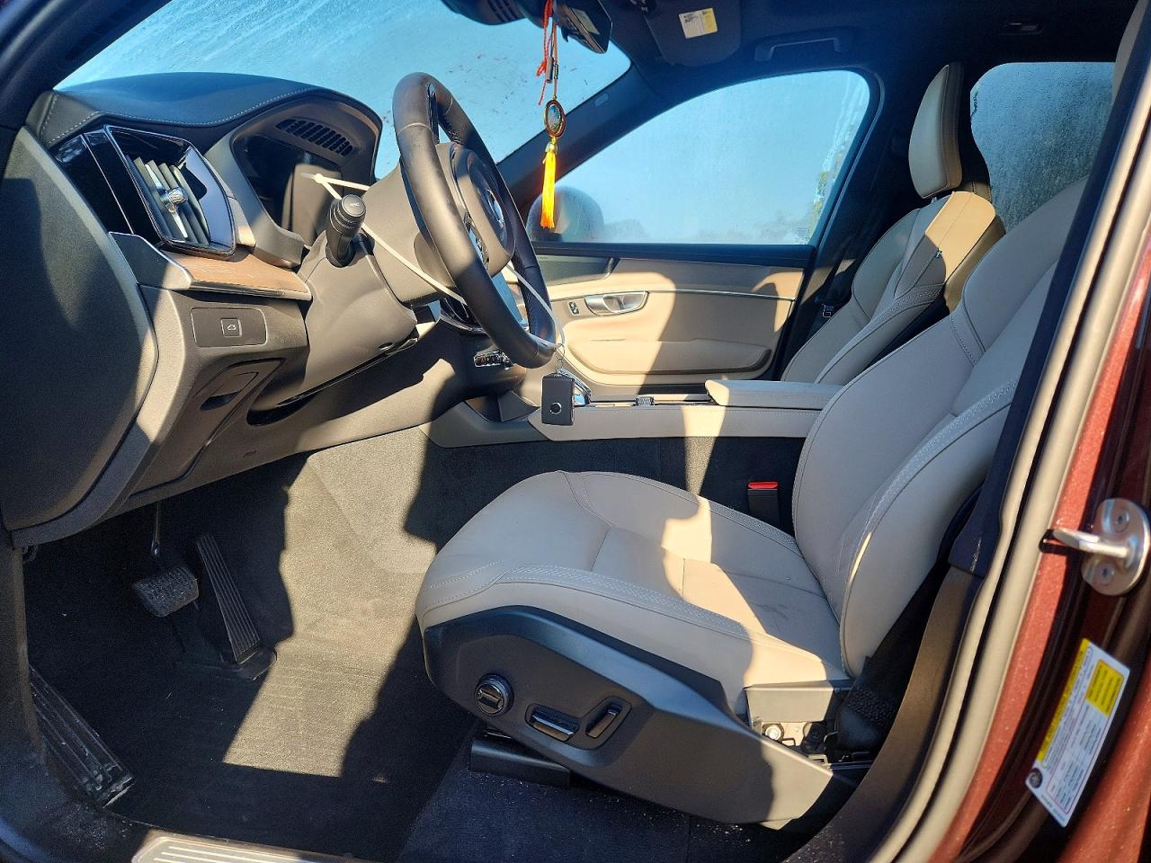2026 VOLVO XC90 Plus Bright