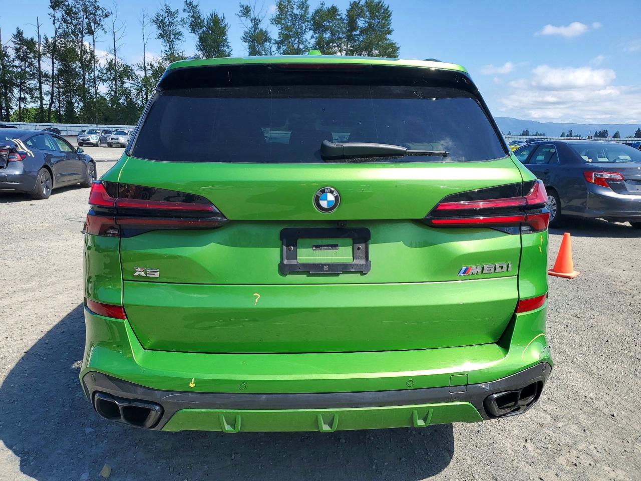 2024 BMW X5 M60i