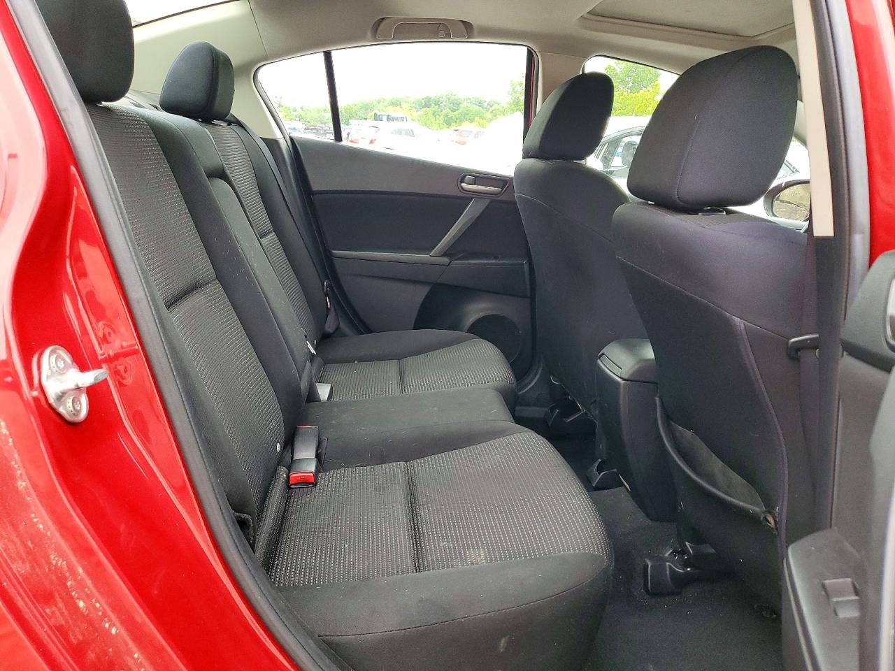 2013 MAZDA 3 Touring/GS