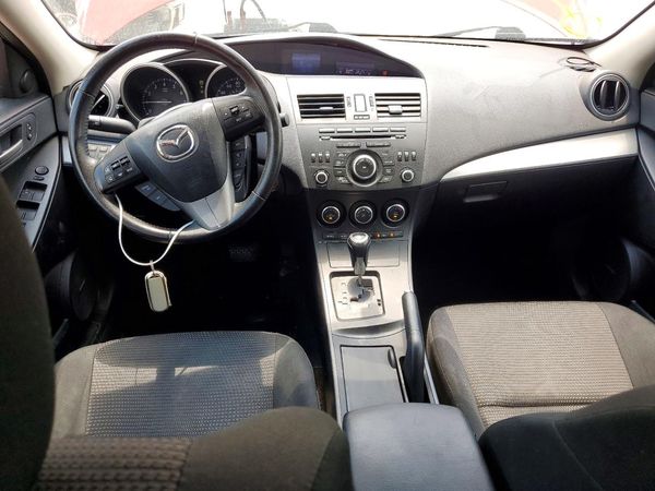 2013 MAZDA 3 Touring/GS