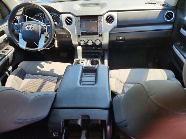 2016 TOYOTA TUNDRA
