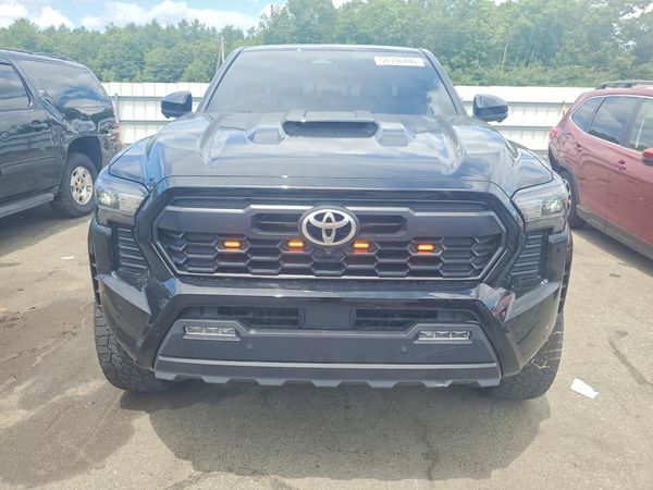 2025 TOYOTA TACOMA