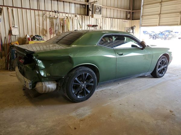 2022 DODGE CHALLENGER SXT