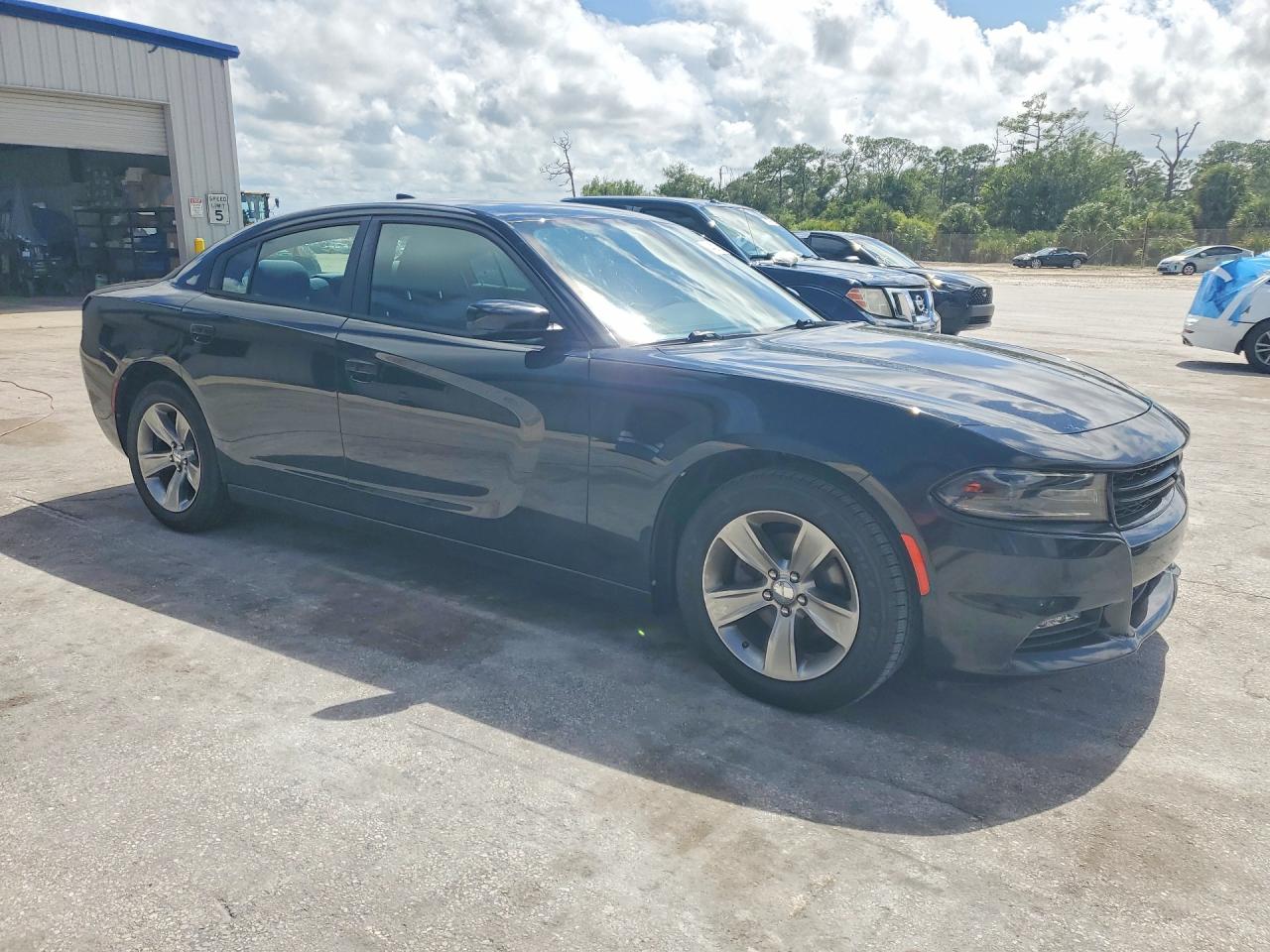 2018 DODGE CHARGER SXT Plus