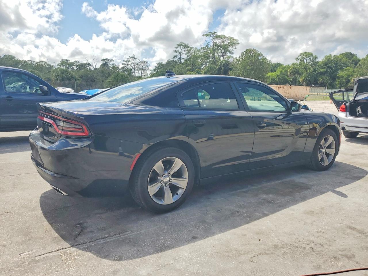 2018 DODGE CHARGER SXT Plus