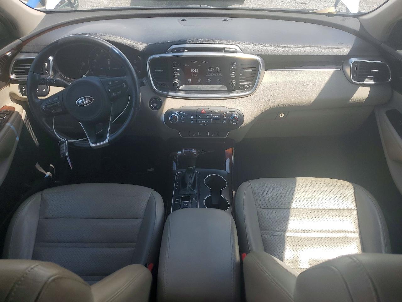 2018 KIA SORENTO EX