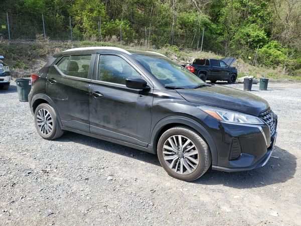 2023 NISSAN KICKS
