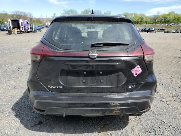 2023 NISSAN KICKS
