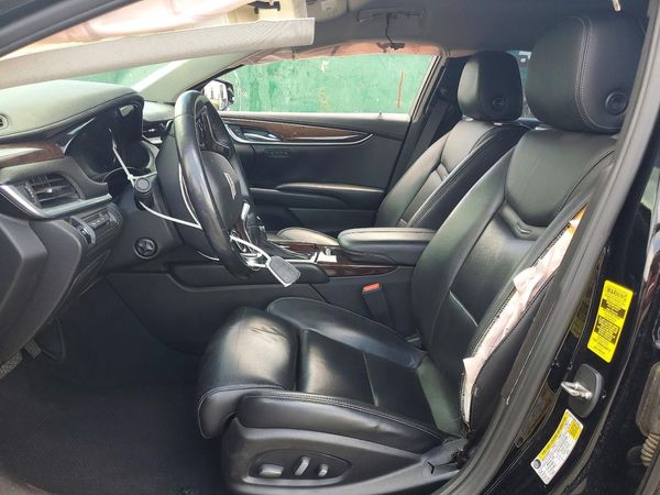 2017 CADILLAC XTS Premium Luxury
