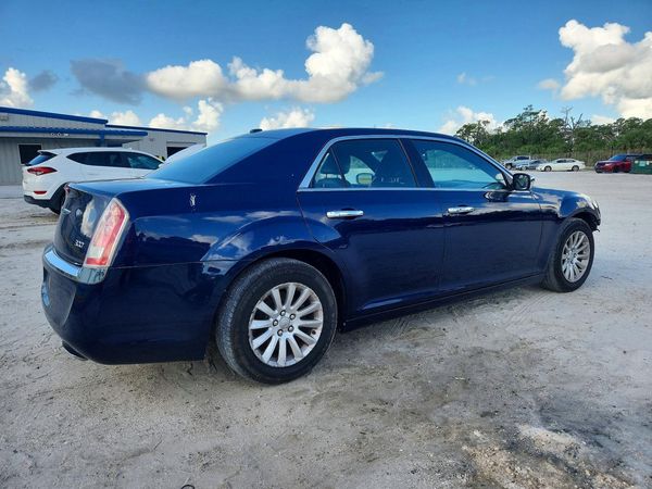 2014 CHRYSLER 300