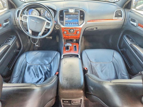 2014 CHRYSLER 300