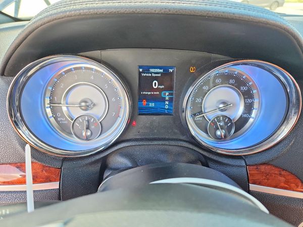 2014 CHRYSLER 300