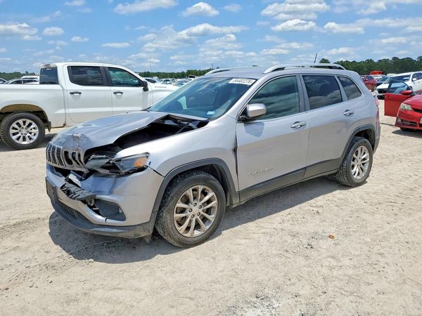 2019 JEEP CHEROKEE LATITUDE FWD
