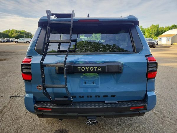 2025 TOYOTA 4RUNNER