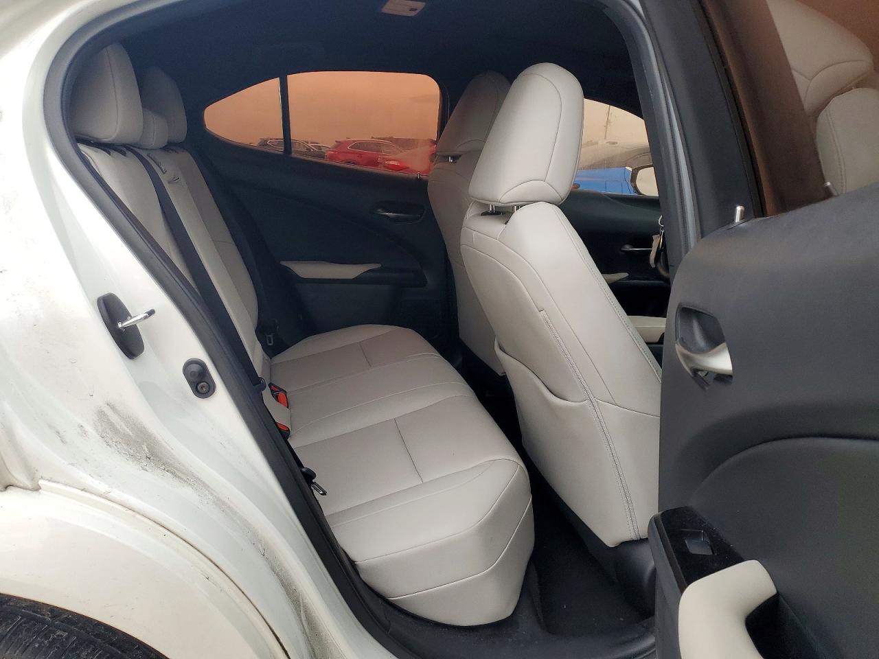 2022 LEXUS UX 200 200 Premium