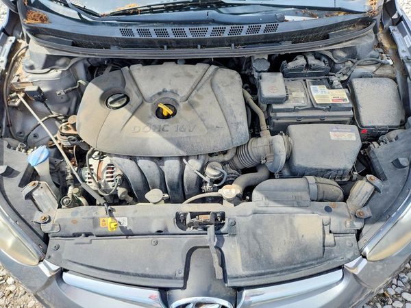 2014 HYUNDAI ELANTRA