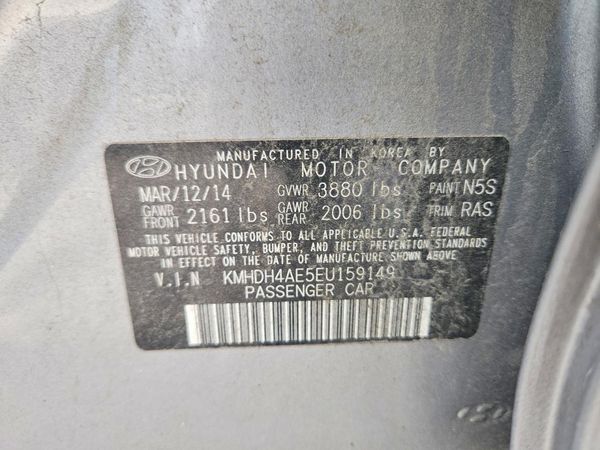 2014 HYUNDAI ELANTRA