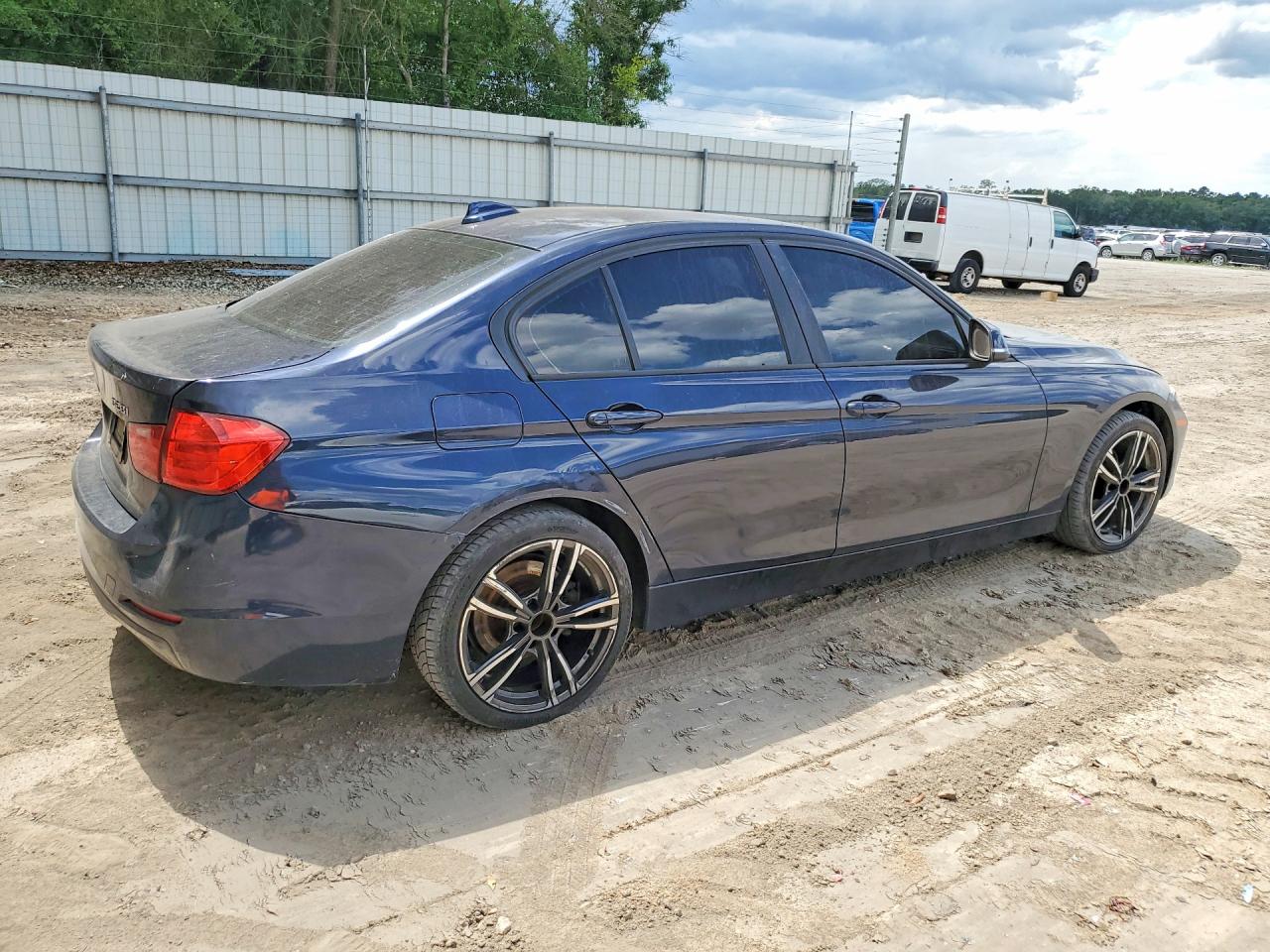 2013 BMW 328 SA