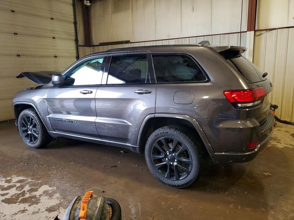 2020 JEEP GRAND CHEROKEE Laredo
