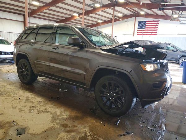 2020 JEEP GRAND CHEROKEE Laredo