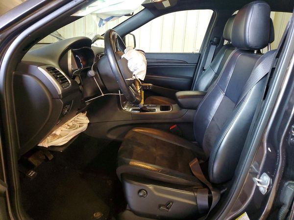 2020 JEEP GRAND CHEROKEE Laredo