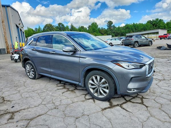 2022 INFINITI QX50 Essential