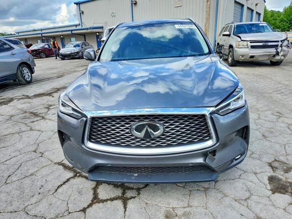 2022 INFINITI QX50 Essential