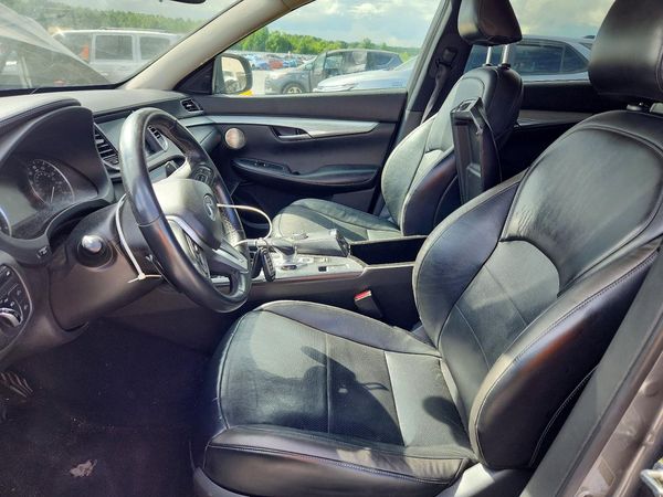 2022 INFINITI QX50 Essential