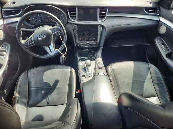 2022 INFINITI QX50 Essential