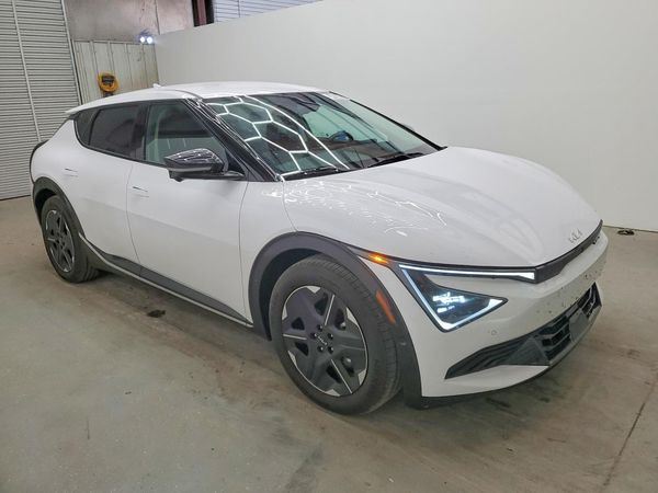 2025 KIA EV6
