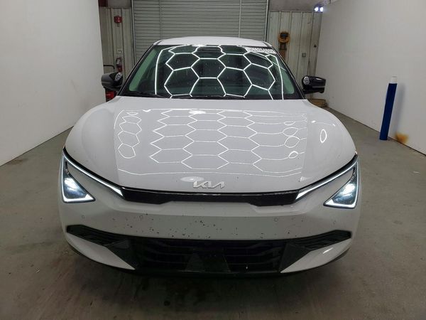 2025 KIA EV6
