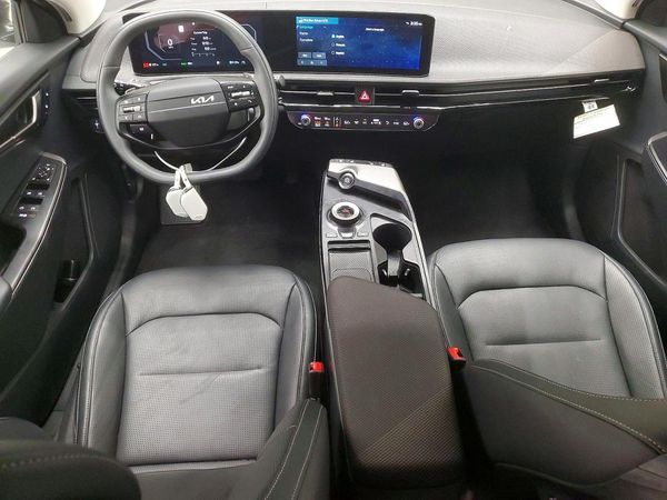 2025 KIA EV6