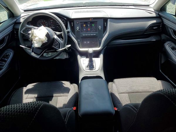 2025 SUBARU OUTBACK Base
