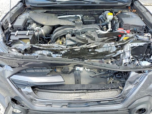 2025 SUBARU OUTBACK Base
