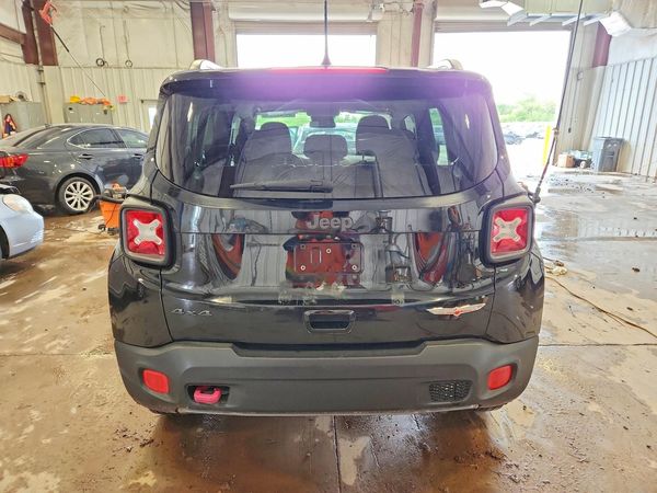 2018 JEEP RENEGADE TRAILHAWK 4X4