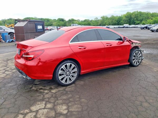 2019 MERCEDES-BENZ CLA