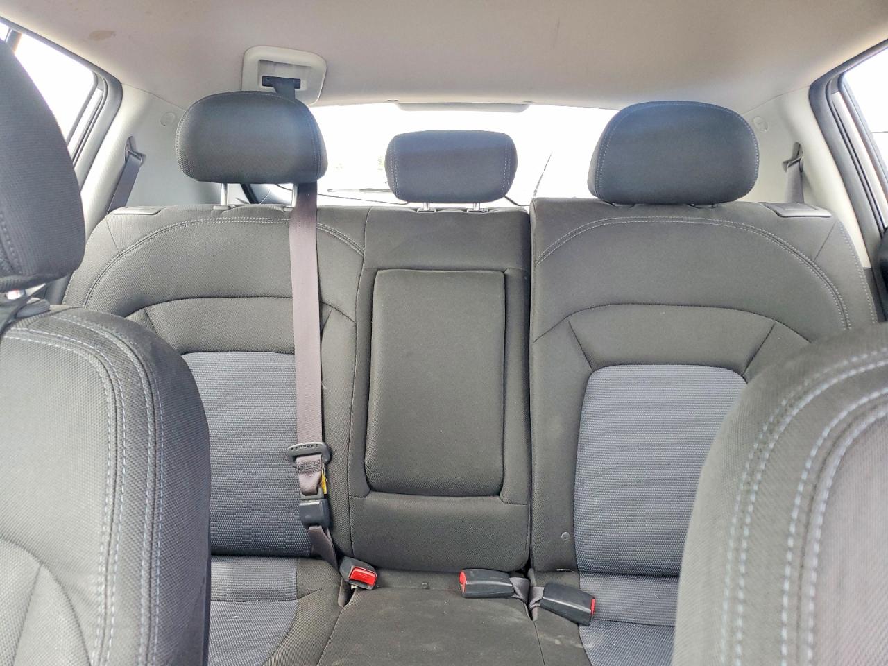2015 KIA SPORTAGE GL - Middle-low