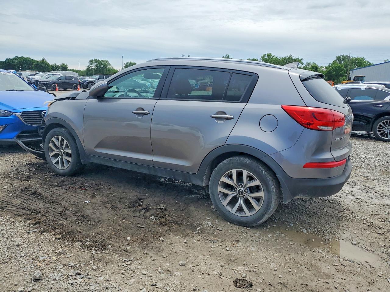 2015 KIA SPORTAGE GL - Middle-low